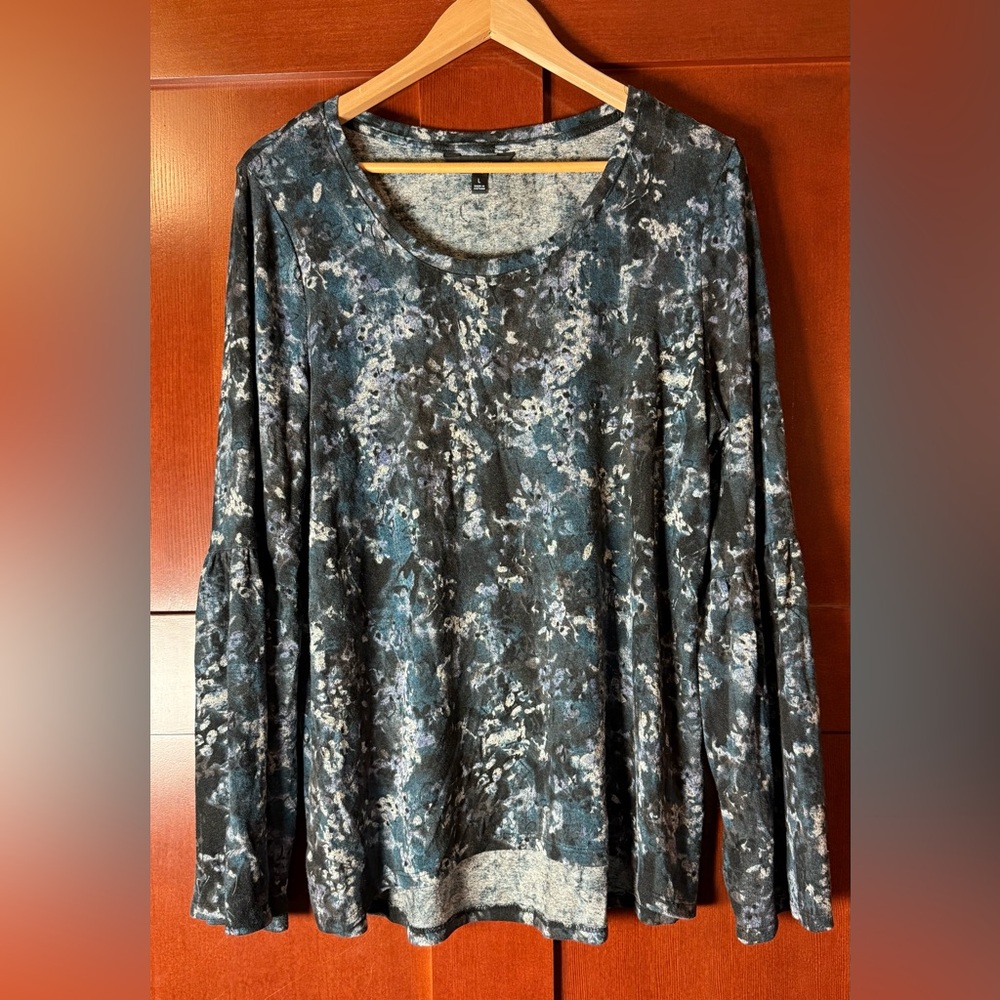 Simply Vera Vera Wang Blue/Gray Floral Long Bell Sleeve Top Size Large